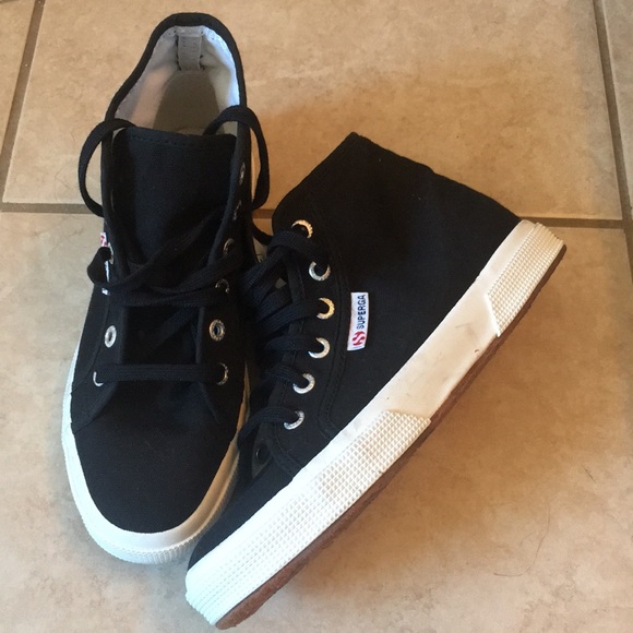 superga mid top